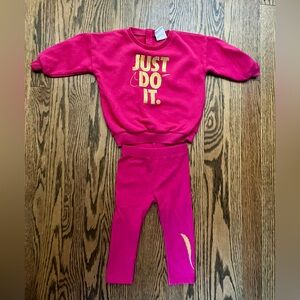 Nike Kids Matching Set in Pink and Gold